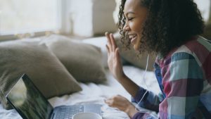 Adjusting Your Communication Style for Virtual Meetings and Presentations by Presentation Trainer Lisa Elia of Expert Media Training Adjusting Your Communication Style for Virtual Meetings and Presentations by Presentation Trainer Lisa Elia of Expert Media Training