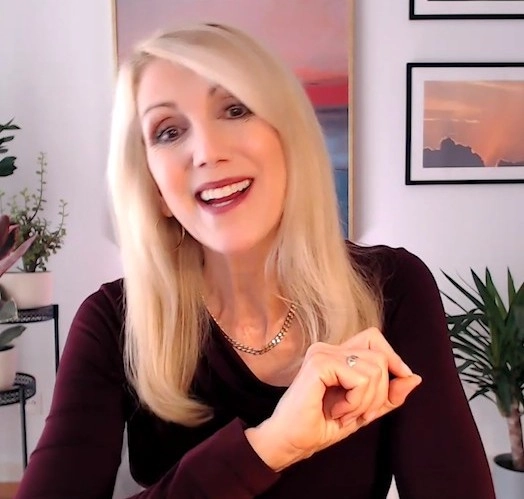 Lisa Elia, founder of Expert Media Training, provides media training for athletes